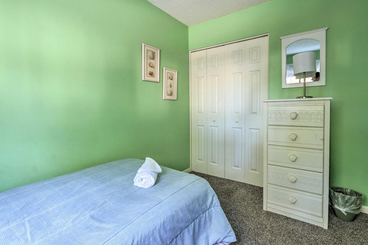 Resort-Style Hilton Head Condo - Walk To Beach! Hilton Head Island Exterior foto